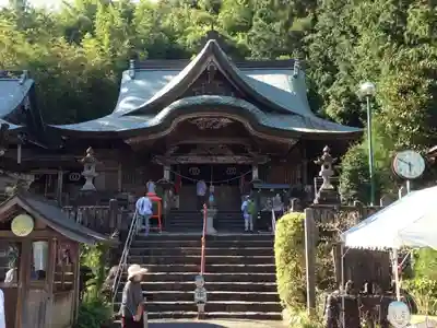 清滝寺の本殿・本堂