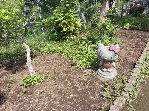 泉蔵寺の{uncategorized: "未分類", other: "その他", undefined: "問題あり", building: "その他建物", grave: "お墓", sacred_gate: "鳥居", guardian: "狛犬", statue: "像", buddha: "仏像", history: "歴史", nature: "自然", garden: "庭園", animal: "動物", pagoda: "塔", temizu: "手水舎", mountain_gate: "山門・神門", sanctuary: "本殿・本堂", subordinate: "末社・摂社", art: "芸術", scenery: "景色", jizo: "地蔵", ema: "絵馬", goshuin: "御朱印", omikuji: "おみくじ", items: "授与品その他", amulet: "お守り", goshuincho: "御朱印帳", eats: "食事", festival: "お祭り", votive_dance: "神楽", shichigosan: "七五三参", wedding: "結婚式", experience: "体験その他", initially: "初詣", around: "周辺", anti_infection: "感染症対策"}