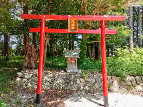 諏訪社（中志段味）の末社・摂社