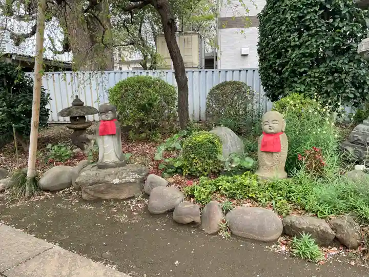 真福寺の{uncategorized: "未分類", other: "その他", undefined: "問題あり", building: "その他建物", grave: "お墓", sacred_gate: "鳥居", guardian: "狛犬", statue: "像", buddha: "仏像", history: "歴史", nature: "自然", garden: "庭園", animal: "動物", pagoda: "塔", temizu: "手水舎", mountain_gate: "山門・神門", sanctuary: "本殿・本堂", subordinate: "末社・摂社", art: "芸術", scenery: "景色", jizo: "地蔵", ema: "絵馬", goshuin: "御朱印", omikuji: "おみくじ", items: "授与品その他", amulet: "お守り", goshuincho: "御朱印帳", eats: "食事", festival: "お祭り", votive_dance: "神楽", shichigosan: "七五三参", wedding: "結婚式", experience: "体験その他", initially: "初詣", around: "周辺", anti_infection: "感染症対策"}
