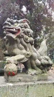 八幡春日神社の狛犬