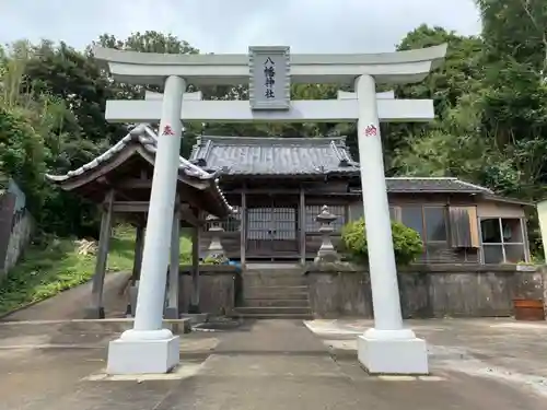 八幡神社の鳥居