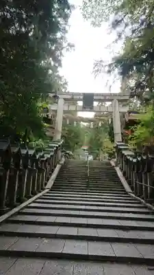 宝山寺の鳥居