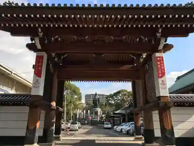 日蓮上人銅像護持教会（身延山福岡別院）(福岡県)