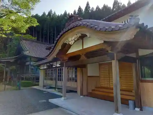 延応寺の本殿・本堂