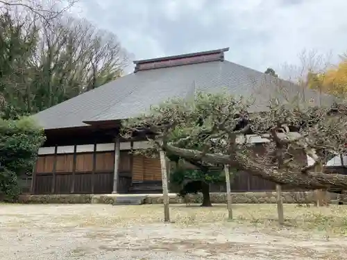 専称寺の本殿