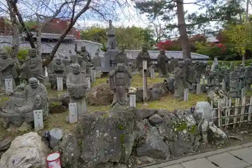 宝厳院の像