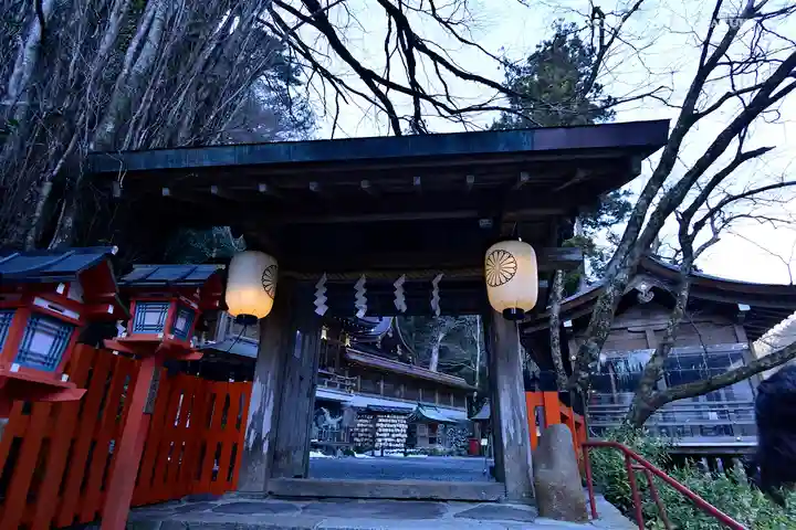 貴船神社の山門・神門