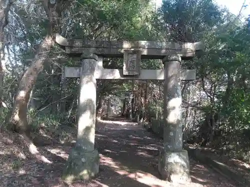 三女神社の鳥居