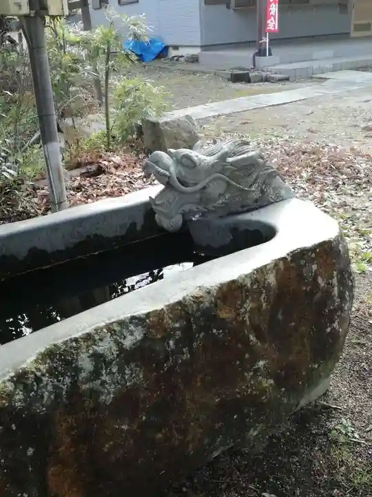 鷲神社の手水舎