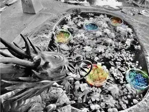 立志神社の手水舎