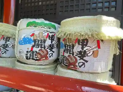 山中諏訪神社の{uncategorized: "未分類", other: "その他", undefined: "問題あり", building: "その他建物", grave: "お墓", sacred_gate: "鳥居", guardian: "狛犬", statue: "像", buddha: "仏像", history: "歴史", nature: "自然", garden: "庭園", animal: "動物", pagoda: "塔", temizu: "手水舎", mountain_gate: "山門・神門", sanctuary: "本殿・本堂", subordinate: "末社・摂社", art: "芸術", scenery: "景色", jizo: "地蔵", ema: "絵馬", goshuin: "御朱印", omikuji: "おみくじ", items: "授与品その他", amulet: "お守り", goshuincho: "御朱印帳", eats: "食事", festival: "お祭り", votive_dance: "神楽", shichigosan: "七五三参", wedding: "結婚式", experience: "体験その他", initially: "初詣", around: "周辺", anti_infection: "感染症対策"}