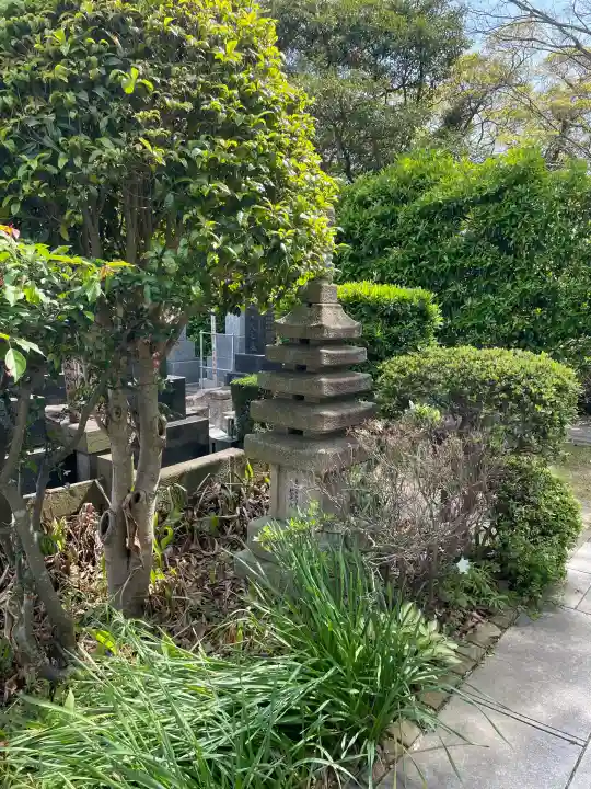 萬藏寺の{uncategorized: "未分類", other: "その他", undefined: "問題あり", building: "その他建物", grave: "お墓", sacred_gate: "鳥居", guardian: "狛犬", statue: "像", buddha: "仏像", history: "歴史", nature: "自然", garden: "庭園", animal: "動物", pagoda: "塔", temizu: "手水舎", mountain_gate: "山門・神門", sanctuary: "本殿・本堂", subordinate: "末社・摂社", art: "芸術", scenery: "景色", jizo: "地蔵", ema: "絵馬", goshuin: "御朱印", omikuji: "おみくじ", items: "授与品その他", amulet: "お守り", goshuincho: "御朱印帳", eats: "食事", festival: "お祭り", votive_dance: "神楽", shichigosan: "七五三参", wedding: "結婚式", experience: "体験その他", initially: "初詣", around: "周辺", anti_infection: "感染症対策"}