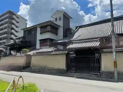 願教寺(京都府)