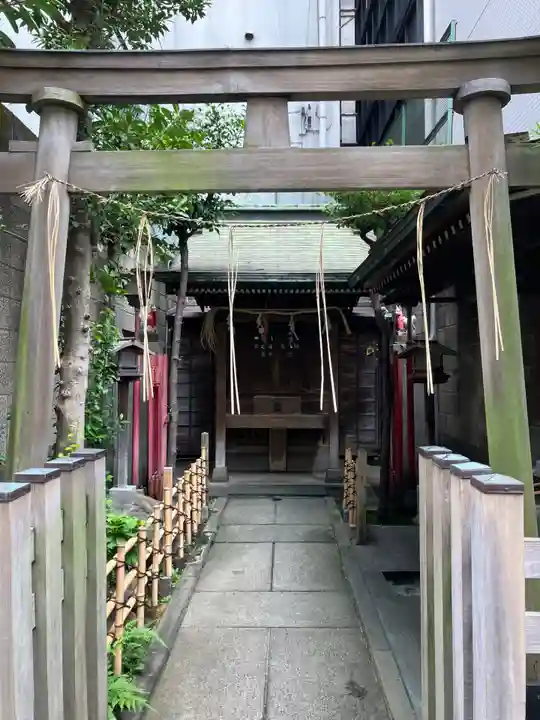 地付五社稲荷大明神の本殿・本堂