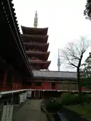 浅草寺の塔