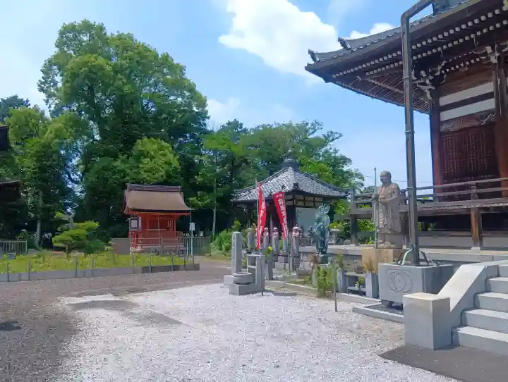 萬徳寺の{uncategorized: "未分類", other: "その他", undefined: "問題あり", building: "その他建物", grave: "お墓", sacred_gate: "鳥居", guardian: "狛犬", statue: "像", buddha: "仏像", history: "歴史", nature: "自然", garden: "庭園", animal: "動物", pagoda: "塔", temizu: "手水舎", mountain_gate: "山門・神門", sanctuary: "本殿・本堂", subordinate: "末社・摂社", art: "芸術", scenery: "景色", jizo: "地蔵", ema: "絵馬", goshuin: "御朱印", omikuji: "おみくじ", items: "授与品その他", amulet: "お守り", goshuincho: "御朱印帳", eats: "食事", festival: "お祭り", votive_dance: "神楽", shichigosan: "七五三参", wedding: "結婚式", experience: "体験その他", initially: "初詣", around: "周辺", anti_infection: "感染症対策"}