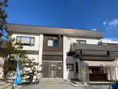 烈々布神社の建物その他