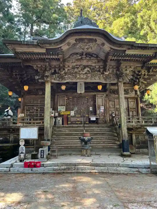 太龍寺の{uncategorized: "未分類", other: "その他", undefined: "問題あり", building: "その他建物", grave: "お墓", sacred_gate: "鳥居", guardian: "狛犬", statue: "像", buddha: "仏像", history: "歴史", nature: "自然", garden: "庭園", animal: "動物", pagoda: "塔", temizu: "手水舎", mountain_gate: "山門・神門", sanctuary: "本殿・本堂", subordinate: "末社・摂社", art: "芸術", scenery: "景色", jizo: "地蔵", ema: "絵馬", goshuin: "御朱印", omikuji: "おみくじ", items: "授与品その他", amulet: "お守り", goshuincho: "御朱印帳", eats: "食事", festival: "お祭り", votive_dance: "神楽", shichigosan: "七五三参", wedding: "結婚式", experience: "体験その他", initially: "初詣", around: "周辺", anti_infection: "感染症対策"}