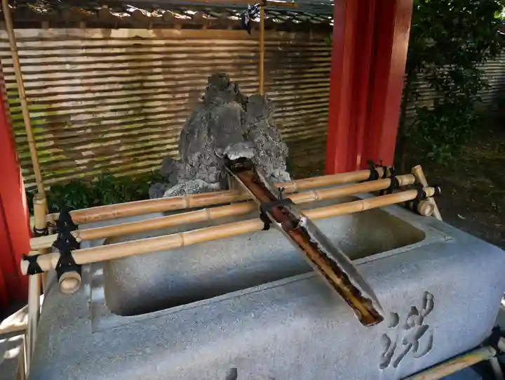 待乳山聖天(本龍院)の手水舎