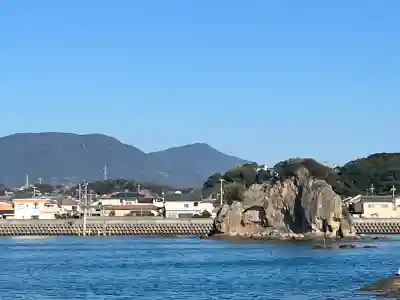 元嶋神社の{uncategorized: "未分類", other: "その他", undefined: "問題あり", building: "その他建物", grave: "お墓", sacred_gate: "鳥居", guardian: "狛犬", statue: "像", buddha: "仏像", history: "歴史", nature: "自然", garden: "庭園", animal: "動物", pagoda: "塔", temizu: "手水舎", mountain_gate: "山門・神門", sanctuary: "本殿・本堂", subordinate: "末社・摂社", art: "芸術", scenery: "景色", jizo: "地蔵", ema: "絵馬", goshuin: "御朱印", omikuji: "おみくじ", items: "授与品その他", amulet: "お守り", goshuincho: "御朱印帳", eats: "食事", festival: "お祭り", votive_dance: "神楽", shichigosan: "七五三参", wedding: "結婚式", experience: "体験その他", initially: "初詣", around: "周辺", anti_infection: "感染症対策"}