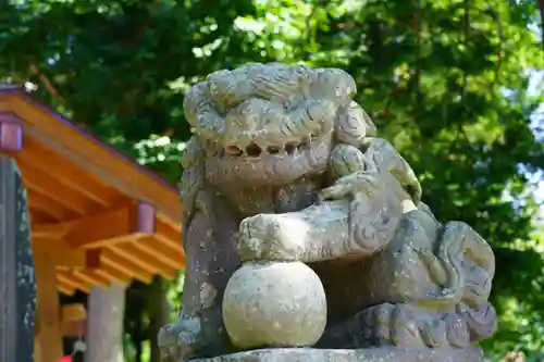 高司神社〜むすびの神の鎮まる社〜の狛犬