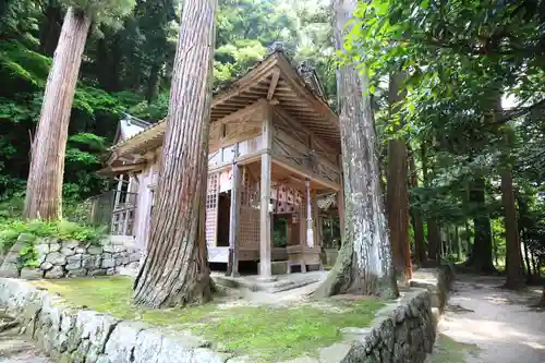 石見国一宮　物部神社の本殿