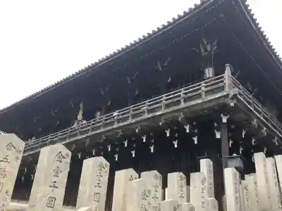 東大寺の本殿・本堂