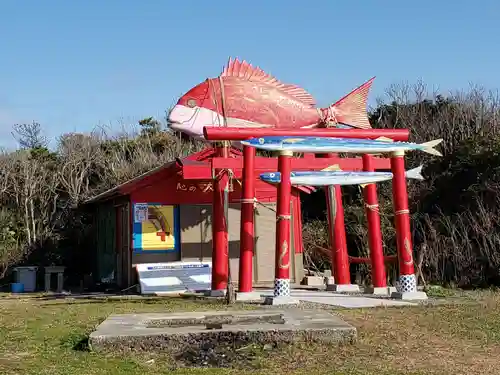 長九郎稲荷神社の末社