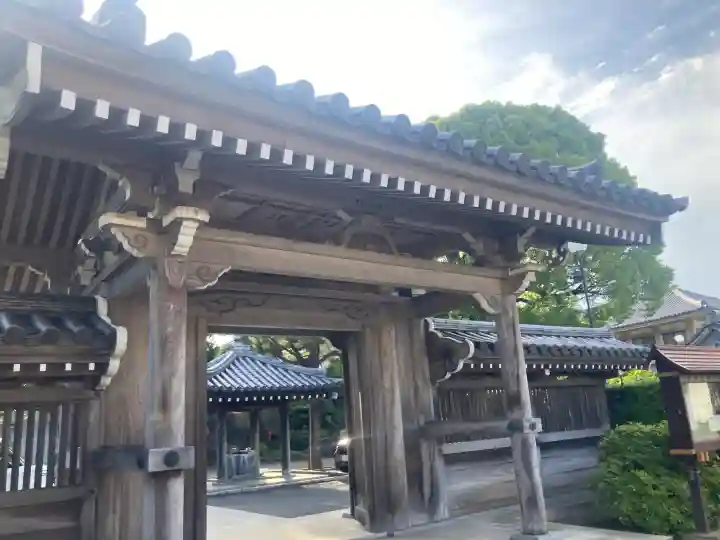 長安寺の{uncategorized: "未分類", other: "その他", undefined: "問題あり", building: "その他建物", grave: "お墓", sacred_gate: "鳥居", guardian: "狛犬", statue: "像", buddha: "仏像", history: "歴史", nature: "自然", garden: "庭園", animal: "動物", pagoda: "塔", temizu: "手水舎", mountain_gate: "山門・神門", sanctuary: "本殿・本堂", subordinate: "末社・摂社", art: "芸術", scenery: "景色", jizo: "地蔵", ema: "絵馬", goshuin: "御朱印", omikuji: "おみくじ", items: "授与品その他", amulet: "お守り", goshuincho: "御朱印帳", eats: "食事", festival: "お祭り", votive_dance: "神楽", shichigosan: "七五三参", wedding: "結婚式", experience: "体験その他", initially: "初詣", around: "周辺", anti_infection: "感染症対策"}