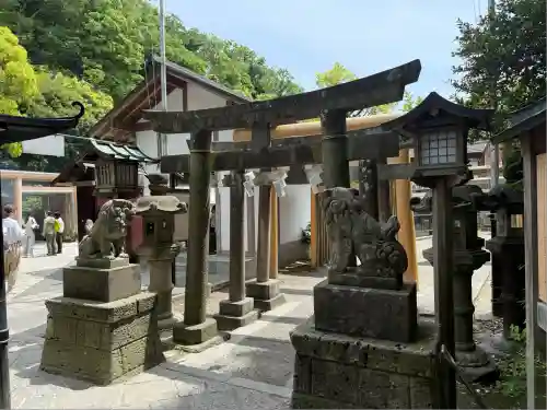 銭洗弁財天宇賀福神社(神奈川県)