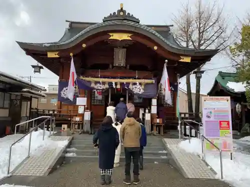 杉杜白髭神社の本殿