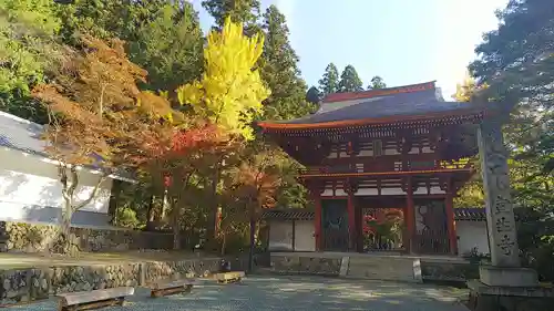 室生寺の山門・神門