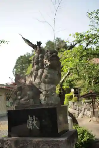 白髪神社の狛犬