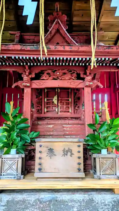 登渡神社の末社・摂社