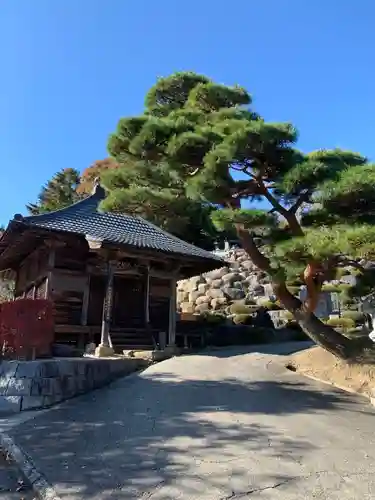 嶽林寺の本殿・本堂