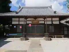 栄昌寺の本殿