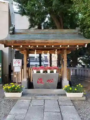 高円寺氷川神社の手水舎