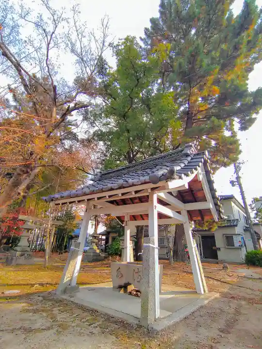憶感神社(神守町)の手水舎