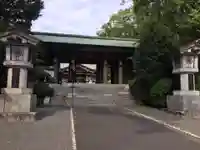 東郷神社の山門・神門