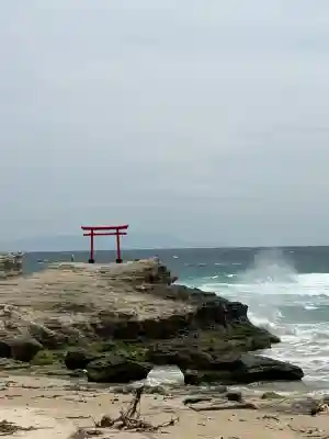 伊古奈比咩命神社の{uncategorized: "未分類", other: "その他", undefined: "問題あり", building: "その他建物", grave: "お墓", sacred_gate: "鳥居", guardian: "狛犬", statue: "像", buddha: "仏像", history: "歴史", nature: "自然", garden: "庭園", animal: "動物", pagoda: "塔", temizu: "手水舎", mountain_gate: "山門・神門", sanctuary: "本殿・本堂", subordinate: "末社・摂社", art: "芸術", scenery: "景色", jizo: "地蔵", ema: "絵馬", goshuin: "御朱印", omikuji: "おみくじ", items: "授与品その他", amulet: "お守り", goshuincho: "御朱印帳", eats: "食事", festival: "お祭り", votive_dance: "神楽", shichigosan: "七五三参", wedding: "結婚式", experience: "体験その他", initially: "初詣", around: "周辺", anti_infection: "感染症対策"}