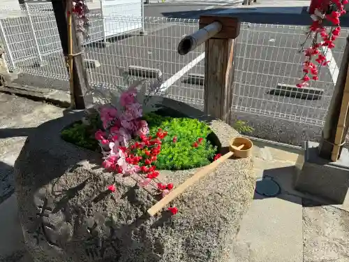 阿邪訶根神社の{uncategorized: "未分類", other: "その他", undefined: "問題あり", building: "その他建物", grave: "お墓", sacred_gate: "鳥居", guardian: "狛犬", statue: "像", buddha: "仏像", history: "歴史", nature: "自然", garden: "庭園", animal: "動物", pagoda: "塔", temizu: "手水舎", mountain_gate: "山門・神門", sanctuary: "本殿・本堂", subordinate: "末社・摂社", art: "芸術", scenery: "景色", jizo: "地蔵", ema: "絵馬", goshuin: "御朱印", omikuji: "おみくじ", items: "授与品その他", amulet: "お守り", goshuincho: "御朱印帳", eats: "食事", festival: "お祭り", votive_dance: "神楽", shichigosan: "七五三参", wedding: "結婚式", experience: "体験その他", initially: "初詣", around: "周辺", anti_infection: "感染症対策"}