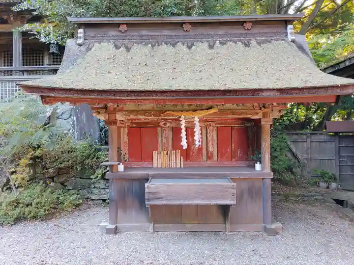吉野水分神社(吉野町)の末社・摂社