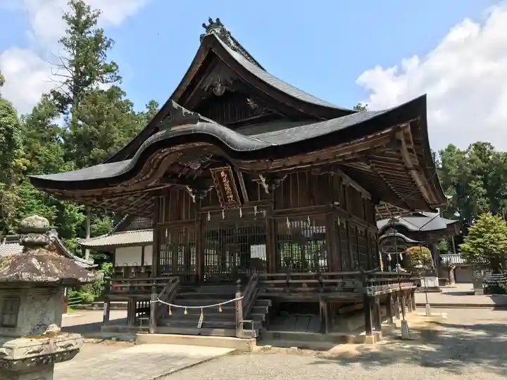 馬見岡綿向神社の本殿・本堂