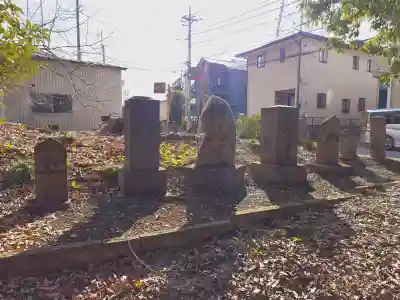 堀兼神社（浅間宮）の{uncategorized: "未分類", other: "その他", undefined: "問題あり", building: "その他建物", grave: "お墓", sacred_gate: "鳥居", guardian: "狛犬", statue: "像", buddha: "仏像", history: "歴史", nature: "自然", garden: "庭園", animal: "動物", pagoda: "塔", temizu: "手水舎", mountain_gate: "山門・神門", sanctuary: "本殿・本堂", subordinate: "末社・摂社", art: "芸術", scenery: "景色", jizo: "地蔵", ema: "絵馬", goshuin: "御朱印", omikuji: "おみくじ", items: "授与品その他", amulet: "お守り", goshuincho: "御朱印帳", eats: "食事", festival: "お祭り", votive_dance: "神楽", shichigosan: "七五三参", wedding: "結婚式", experience: "体験その他", initially: "初詣", around: "周辺", anti_infection: "感染症対策"}