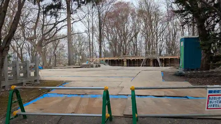 鷹栖神社の庭園