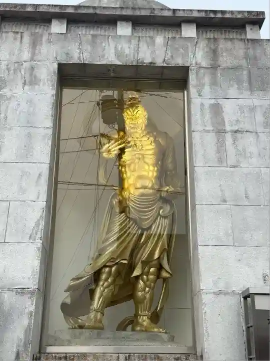 最上稲荷山妙教寺(岡山県)