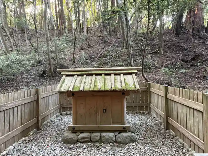 伊勢神宮外宮(豊受大神宮)の{uncategorized: "未分類", other: "その他", undefined: "問題あり", building: "その他建物", grave: "お墓", sacred_gate: "鳥居", guardian: "狛犬", statue: "像", buddha: "仏像", history: "歴史", nature: "自然", garden: "庭園", animal: "動物", pagoda: "塔", temizu: "手水舎", mountain_gate: "山門・神門", sanctuary: "本殿・本堂", subordinate: "末社・摂社", art: "芸術", scenery: "景色", jizo: "地蔵", ema: "絵馬", goshuin: "御朱印", omikuji: "おみくじ", items: "授与品その他", amulet: "お守り", goshuincho: "御朱印帳", eats: "食事", festival: "お祭り", votive_dance: "神楽", shichigosan: "七五三参", wedding: "結婚式", experience: "体験その他", initially: "初詣", around: "周辺", anti_infection: "感染症対策"}