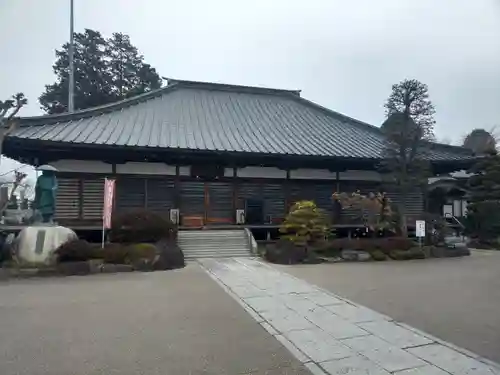 観音寺の本殿