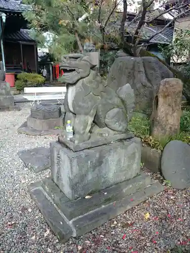 三囲神社の狛犬